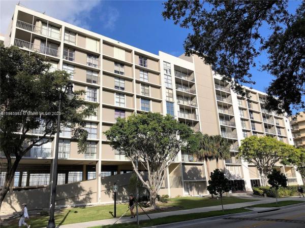 Fairview House, 17500 N Bay Rd #S502, Sunny Isles Beach, Florida 33160, image 1