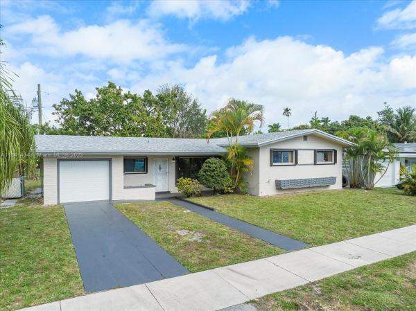 Bay Villas, 1331 NE 114th Ter, North Miami, Florida 33161, image 1