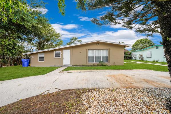 Lantana Heights, 910 W Pine St, Lantana, Florida 33462, image 2