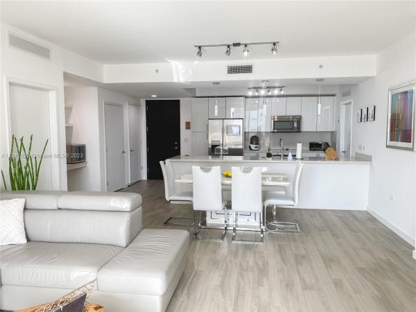Nine At Mary Brickell Village, 999 SW 1st Ave #1605, Miami, Florida 33130, image 2