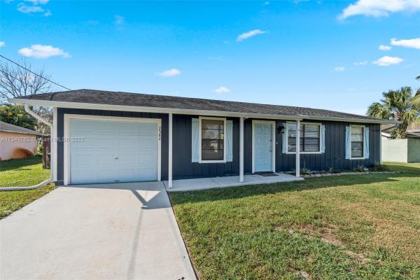 Hidden Oaks, 2384 SW Caballero St, Port St. Lucie, Florida 34953, image 2
