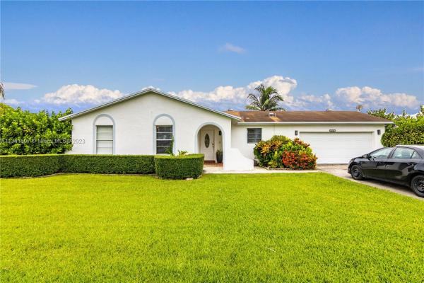 Waldin Park Estates, 16041 SW 284th St, The Hammocks, Florida 33033, image 1