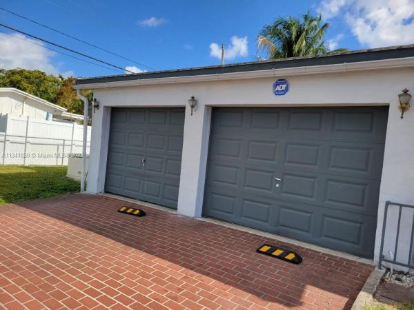 Driftwood Estates, 7781 Simms St, Hollywood, Florida 33024, image 2