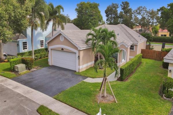 Chapel Hill, 2970 Myrtle Oak Cir, Davie, Florida 33328, image 1