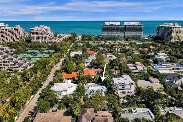 Holiday Colony, 325 Gulf Rd, Key Biscayne, Florida 33149, image 1
