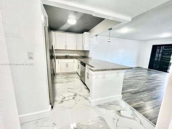 Caribbean House, 3665 NE 167th St #305, North Miami Beach, Florida 33160, image 1