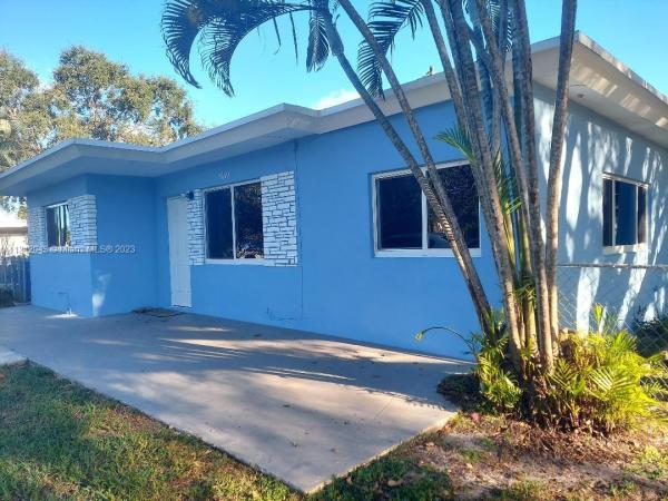 Playland Country Estates, 5640 Mckinley St, Hollywood, Florida 33021, image 1