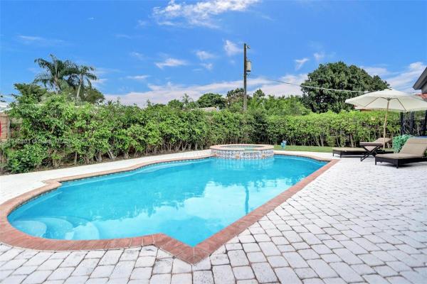 Skyknoll Estates, 19694 NE 24th Ave, Ojus, Florida 33180, image 2