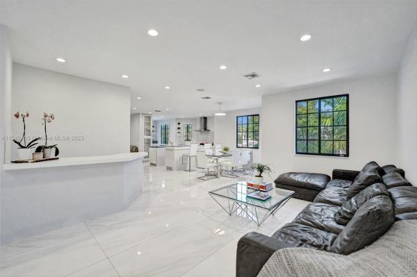 Mariposa Pointe, 1586 Passion Vine Cir #27-4, Weston, Florida 33326, image 1