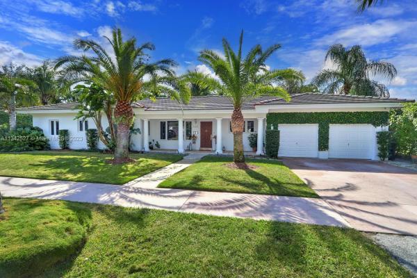 Riviera, 520 Luenga Ave, Coral Gables, Florida 33146, image 2
