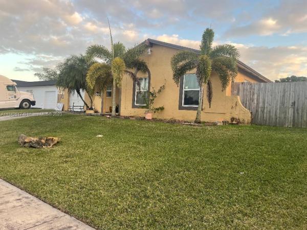 Meadow Wood Manor, 12264 SW 263rd Ter, Kendall, Florida 33032, image 1