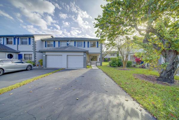 La Maison At The Hammocks, 11045 SW 154th Pl, The Hammocks, Florida 33196, image 1