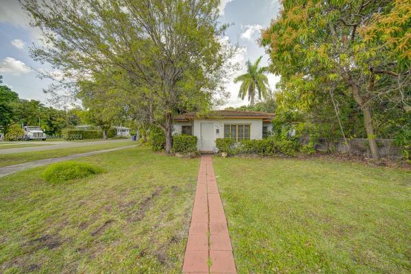 Edgewater Park, 1501 La Baron Dr, Miami Springs, Florida 33166, image 1
