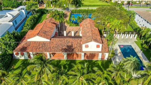 Bal Harbour Village, 44 Bal Bay Dr, Bal Harbour, Florida 33154, image 1