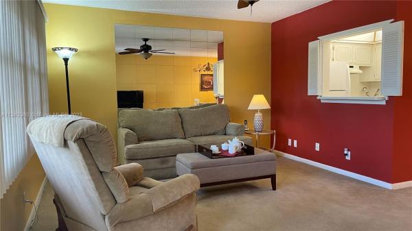 Berkshire, 2031 Berkshire B, Deerfield Beach, Florida 33442, image 2