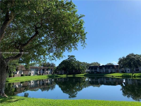 Grenadier Lakes At Welleby, 3646 NW 95th Ter #4K, Sunrise, Florida 33351, image 1