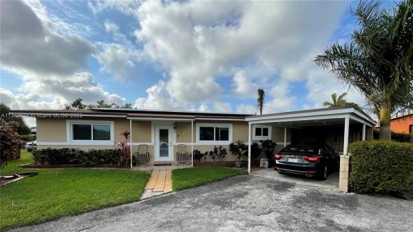 Carol City, 3970 NW 172nd Ter, Miami Gardens, Florida 33055, image 2