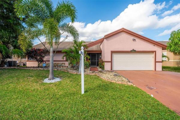 Boulevard East, 7311 NW 45th St, Lauderhill, Florida 33319, image 1