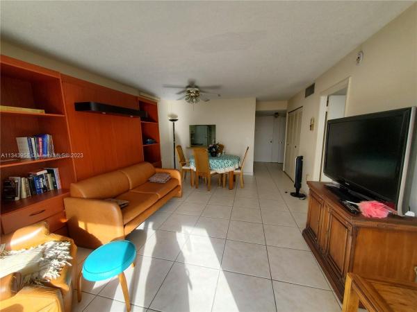 Windwood, 16751 NE 9th Ave #612, North Miami Beach, Florida 33162, image 1