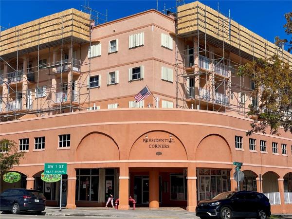 Presidential Corners, Miami, Florida 33130, image 1