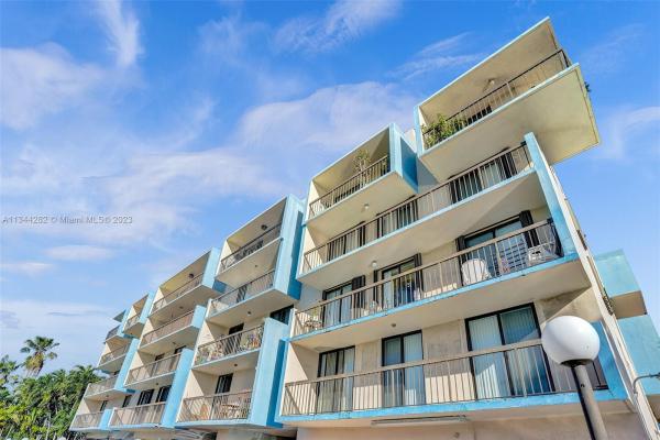 Byron Marina, 8100 Byron Ave #204, Miami Beach, Florida 33141, image 1