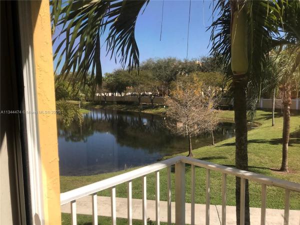 Sorrento Lakes At Sunrise Point, 3946 NW 90th Ave #3946, Sunrise, Florida 33351, image 1