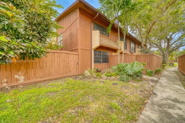 Snapper Village, 11517 SW 64th St #A, Kendall, Florida 33173, image 2