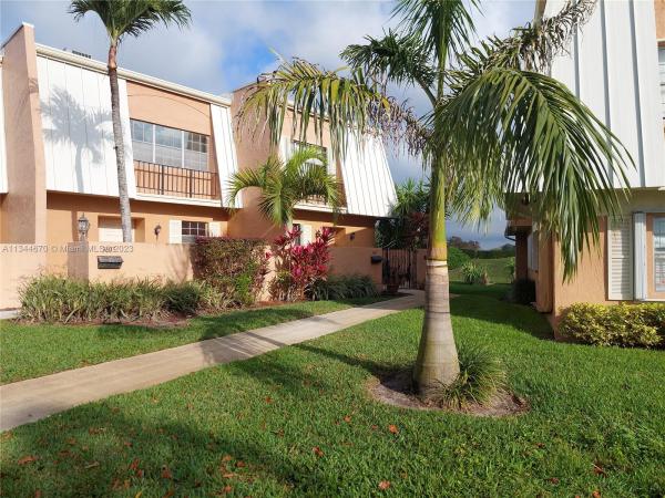 Isla Merita, 3601 Citrus Trce #5, Davie, Florida 33328, image 1