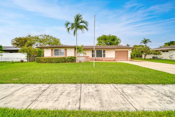 Kendale Lakes No HOA, 8010 SW 138th Ct, Kendale Lakes, Florida 33183, image 2