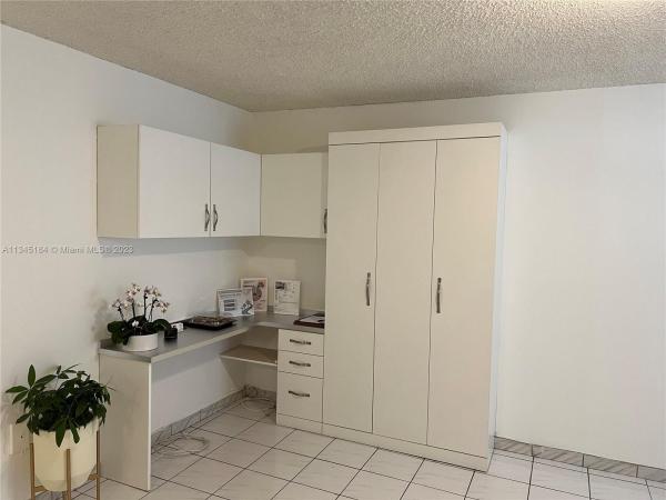 Twin Towers, 1614 West Ave #203, Miami Beach, Florida 33139, image 1
