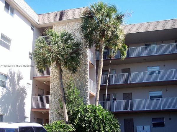 Arrowhead, 2440 SW 81st Ave #403, Davie, Florida 33324, image 2