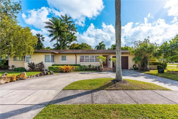 Downer Palms, 80 NE 16th St, Homestead, Florida 33030, image 1
