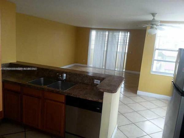 Three Seasons, 16410 Miami Dr #707, North Miami Beach, Florida 33162, image 1