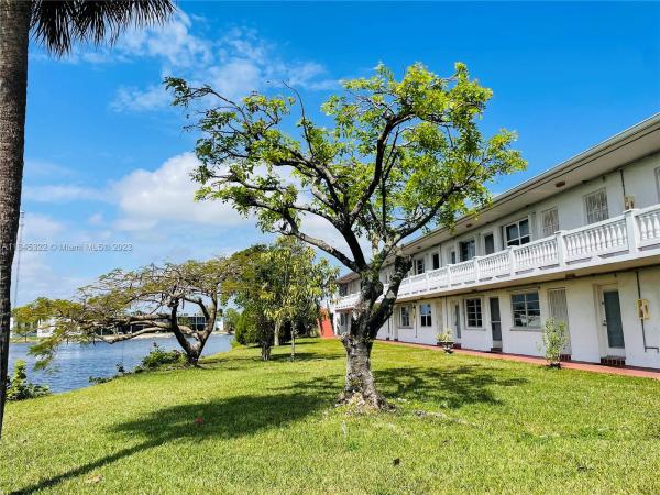 Romont South, 65 NE 202nd Ter #Q6, Miami Gardens, Florida 33179, image 2