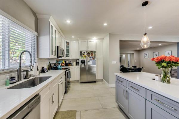 East Shenandoah, 3524 SW 3rd Ave, Miami, Florida 33145, image 2