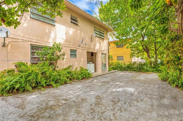 Lawrence Estates Land, 112 SW 11th Ave, Miami, Florida 33130, image 2