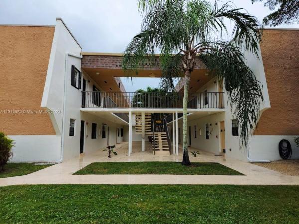Sunrise Point, 8261 SW 128th St #111, Pinecrest, Florida 33156, image 1