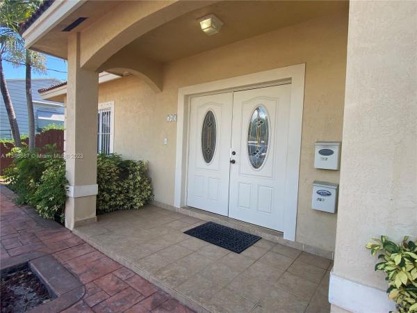 Riverside Farms, 761 NW 24th Ct, Miami, Florida 33125, image 1