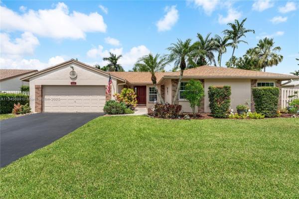 Shenandoah, 14501 Greenbriar Pl, Davie, Florida 33325, image 2