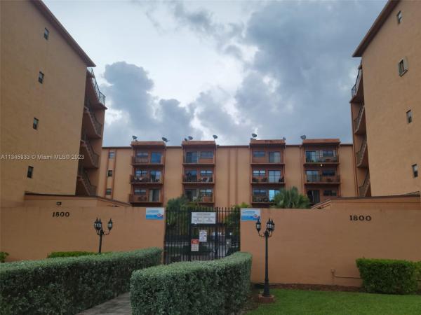 Westland, 1800 W 54 St #109, Hialeah, Florida 33012, image 1