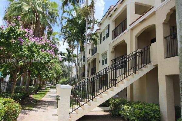 Poinciana Place, 5820 W Sample Rd #302, Lake Worth, Florida 33067, image 1