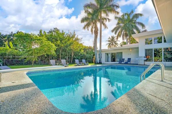 Hollywood Lakes, 1326 Van Buren St, Hollywood, Florida 33019, image 2
