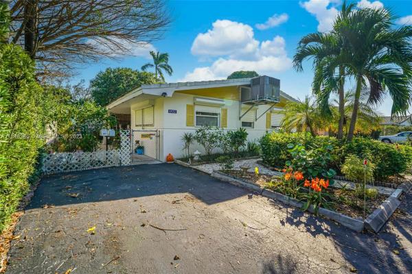 Hollywood Country Club, 1522 Grant St, Hollywood, Florida 33020, image 1
