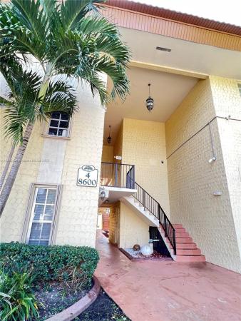 Courtyards At Kendall, 8600 SW 109th Ave #4-209, Kendall, Florida 33173, image 1