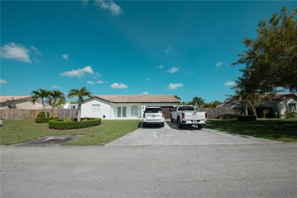 Estate Homes, 12801 SW 218th Ter, Goulds, Florida 33170, image 1