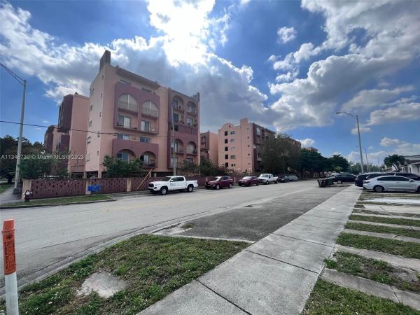 Golden Gate, 440 E 23rd St #1116, Hialeah, Florida 33013, image 1