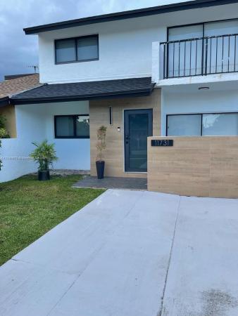 Prestige Homes At International Gardens, 11731 SW 13th St, Tamiami, Florida 33184, image 1