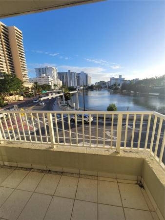 Lake Beach Club, 2600 Collins Ave #308, Miami Beach, Florida 33140, image 2