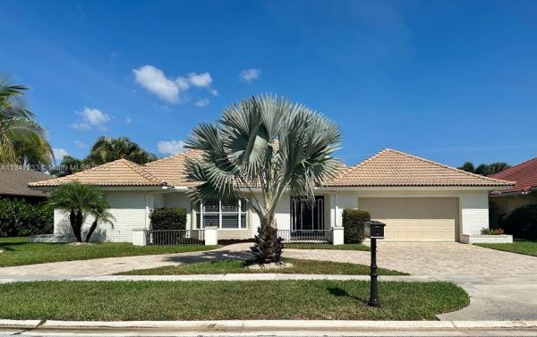 Frenchmen's Landing, 2855 Biarritz Dr, West Palm Beach, Florida 33410, image 1