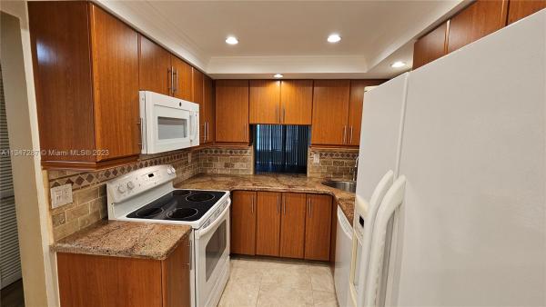 Bermuda Club, 5801 NW 62nd Ave #112, Tamarac, Florida 33319, image 1